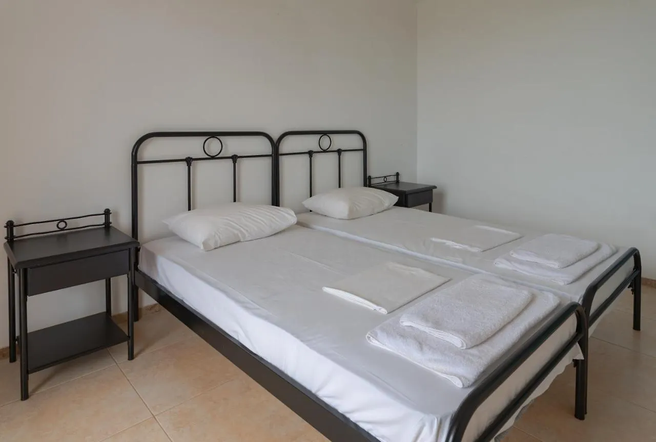 Otel Tredis Studios Lassi